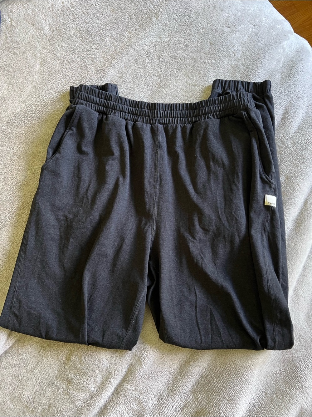Vuori Women’s Black Boyfriend Joggers Small